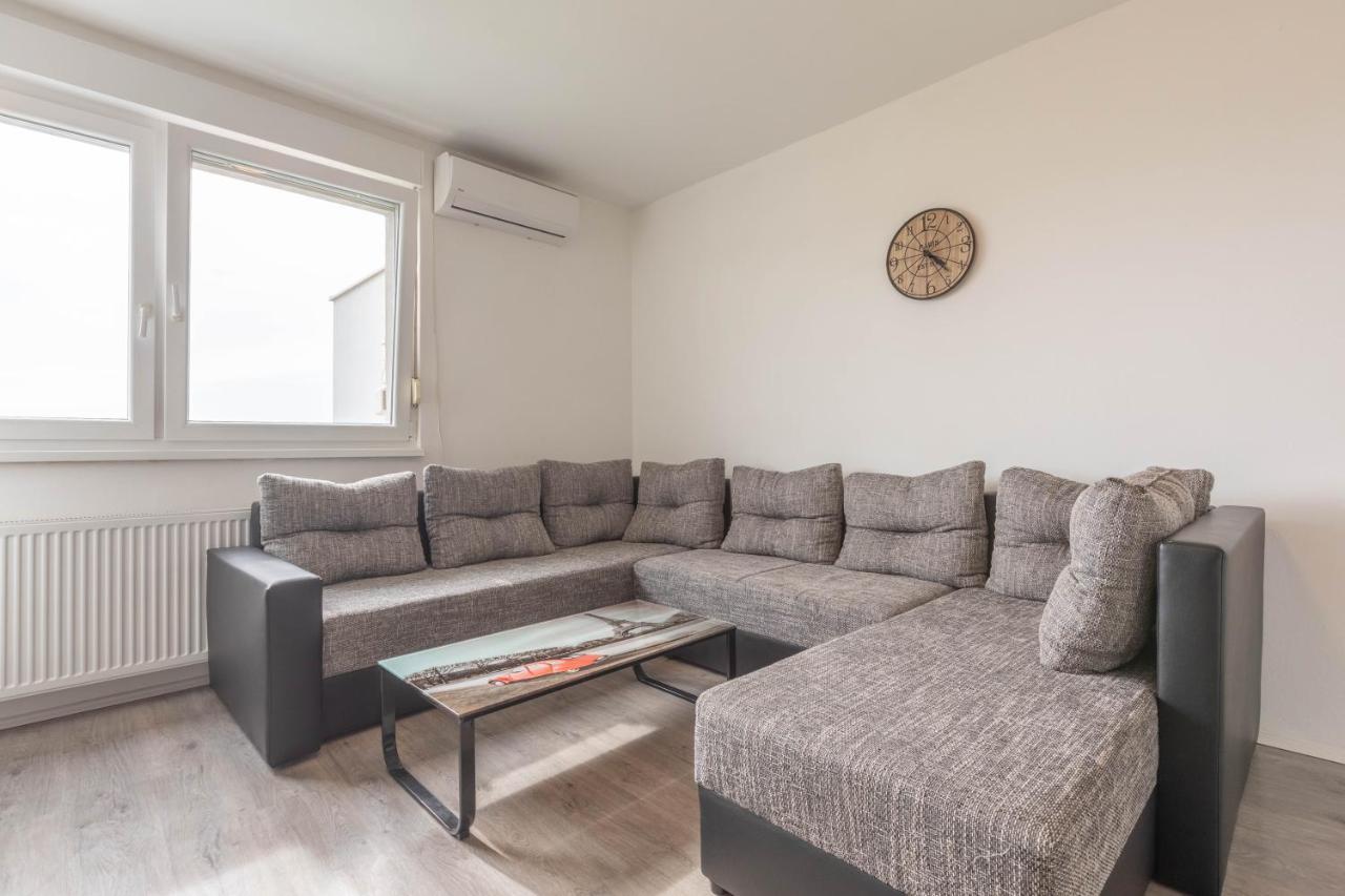 Cosy Apartment Hugo Осиек Экстерьер фото