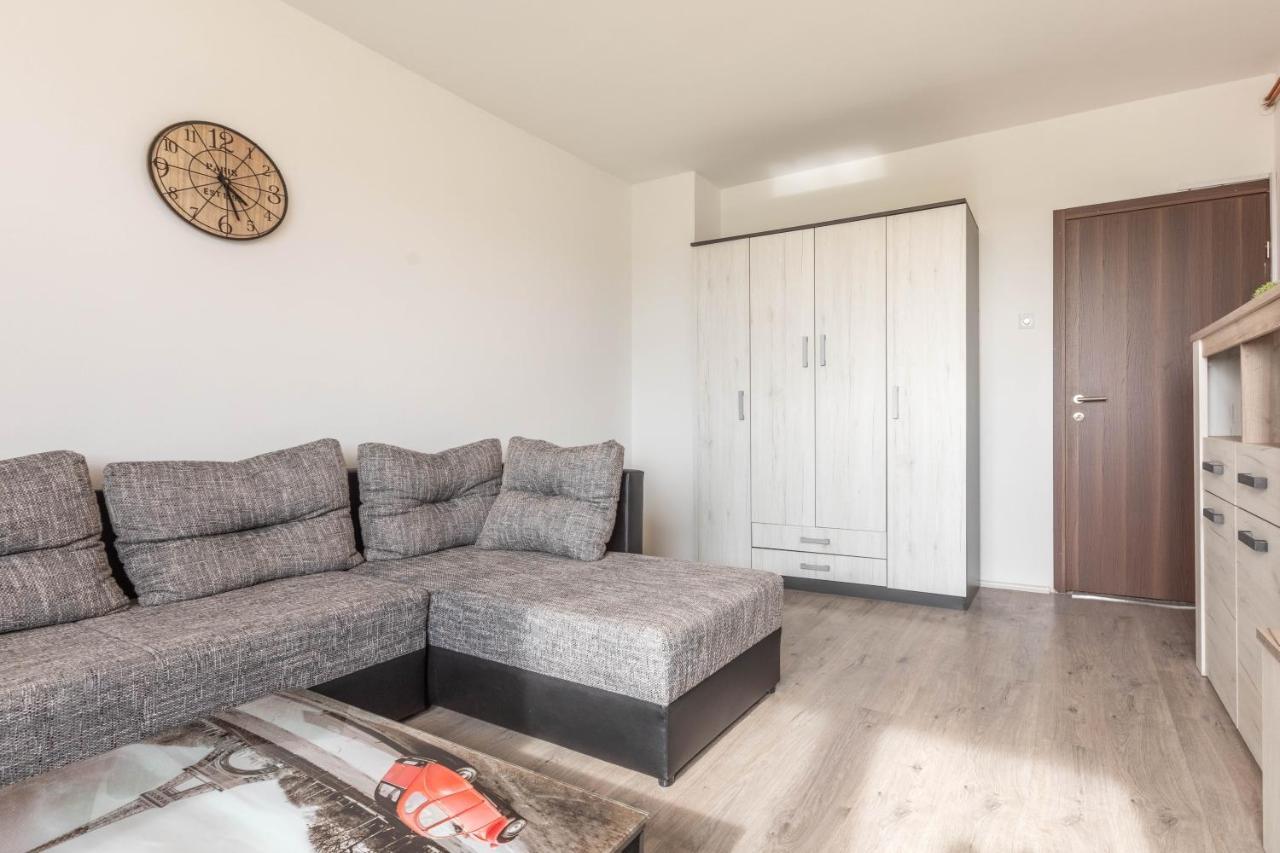 Cosy Apartment Hugo Осиек Экстерьер фото