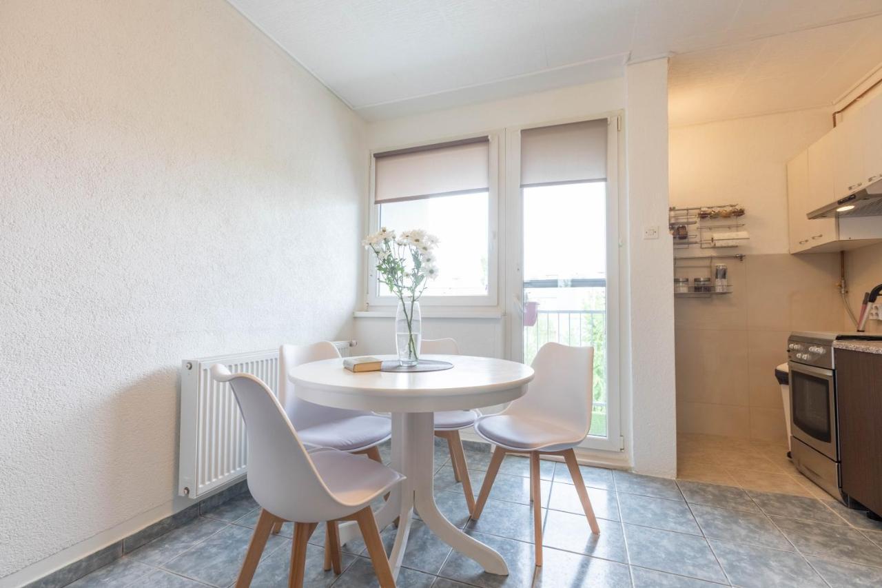 Cosy Apartment Hugo Осиек Экстерьер фото